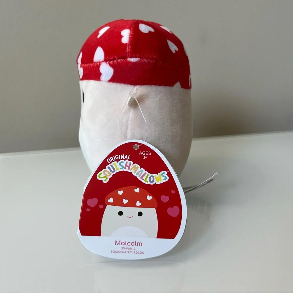 *SOLD* Squishmallows Malcolm Mushroom Hearts 5” Squishmallow Valentine’s Day - Picture 3 of 9